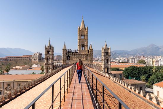 Palermo La Cattedrale di Palermo Shutterstock.com 